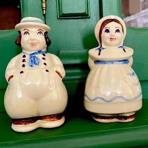 Shawnee Dutch boy and girl salt and pepper shakers